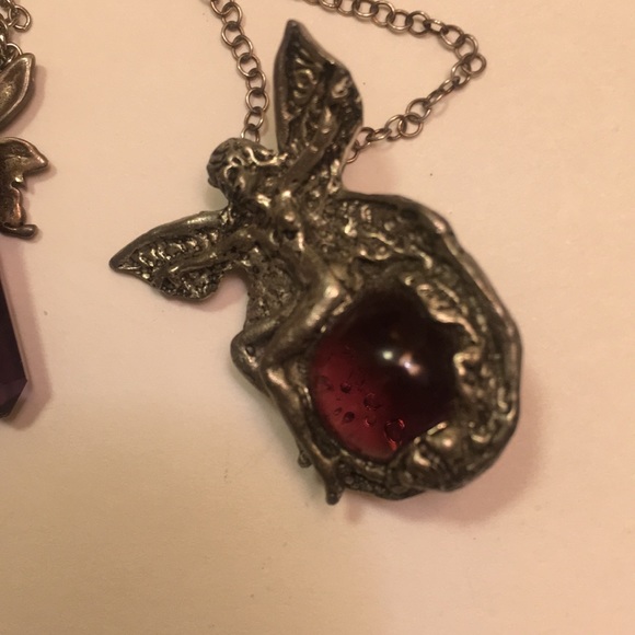 Silver and Amethyst fairy pendants with chains - Picture 3 of 4